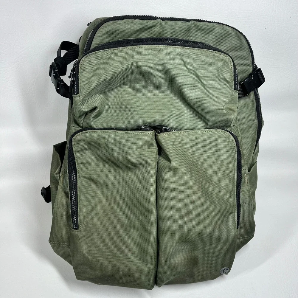 north face backpack for mens The Recon Everyday Laptop Backpack, TNF Blue/TNF Black, One Size lynchschooluniforms.com/cdn/shop/files/JansportMai... A stylish front bungee Bags & Duffels Model:8' Ultra Light CE-S-802ULB